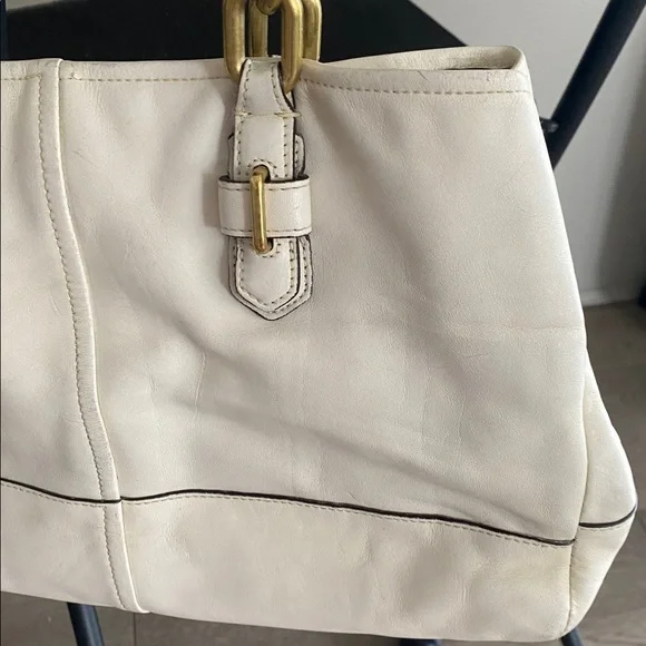 Coach Shoulder Bag - Picture 9 of 16